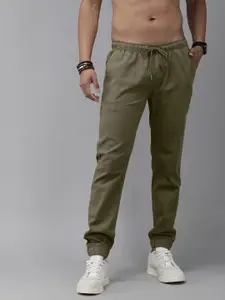 Roadster Men Olive Green Solid Pleated Joggers