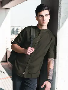 Roadster Men Olive Green Slim Fit Roll-Up Sleeves Casual Shirt