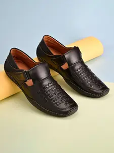INVICTUS Men Black PU Shoe-Style Sandals
