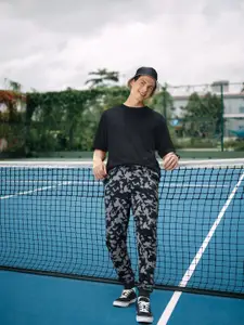 Harvard Men Charcoal Grey & Black Camouflage Print Joggers