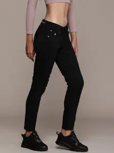 Calvin Klein Jeans Women Black Body Slim Fit Low-Rise Stretchable Jeans
