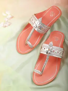 House of Pataudi Women Silver-Toned Woven Design Handcrafted One Toe Flats with Pouch