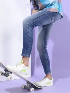 HIGHLANDER Men Blue Tapered Fit Mildly Distressed Heavy Fade Jeans