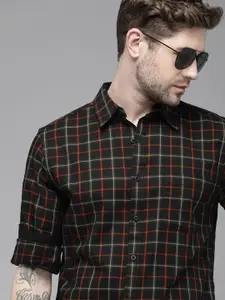 Roadster Men Black & Red Checked Pure Cotton Casual Shirt