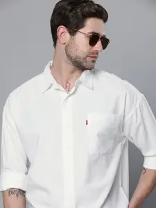 Levis Men White Solid Opaque Casual Shirt