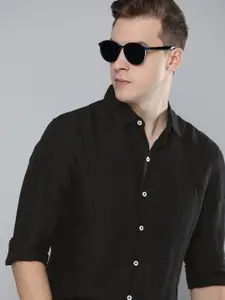 Levis Men Black Solid Casual Shirt