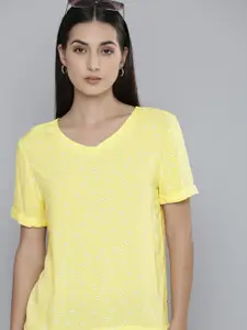 Levis Women Yellow Floral Printed V-Neck T-shirt