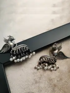 Binnis Wardrobe Silver-Toned Contemporary Studs Earrings