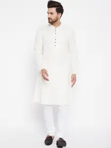 even Men Off White Solid Kurta