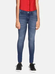 UTH by Roadster Girls Blue Regular Fit Light Fade Stretchable Jeans