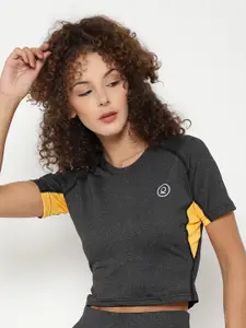 CHKOKKO Women Grey  Yellow Regular Gym Crop Top