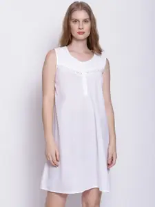 Oxolloxo Women White Lace Design Nightdress