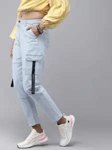 Roadster Women Blue Boyfriend Fit Light Fade Stretchable Jeans