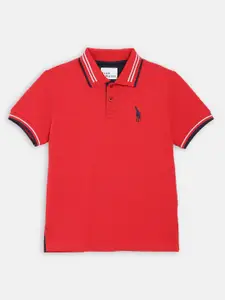Blue Giraffe Boys Red Solid Polo Collar T-shirt