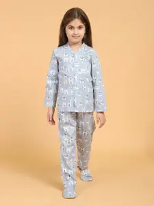 PICCOLO Girls Grey & Black Printed Night suit with Slip-on