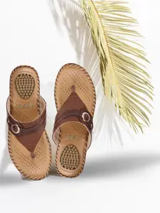 TRASE Women Brown Animal Textured Casper Open Toe Flats