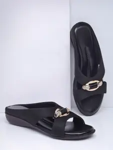 DEAS Women Black Embellished Open Toe Flats