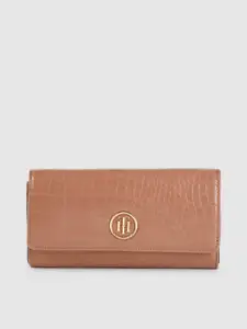 Tommy Hilfiger Women Pink Textured Two Fold Wallet