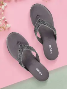 Mochi Women Grey Woven Design Sandals