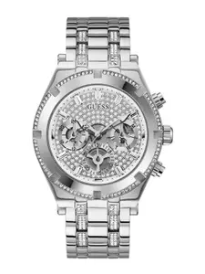 GUESS Men Silver-Toned Embellished Dial Bracelet Style Straps Analogue Watch GW0261G1