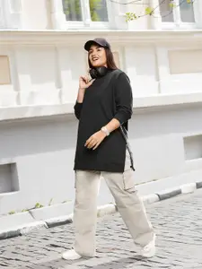 Sztori Women Black Plus Size Sweatshirt with Zipper Detail
