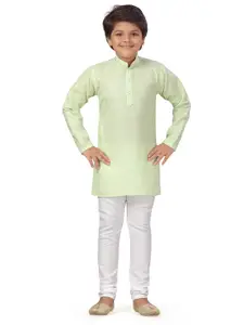 Aj DEZInES Boys Green Embroidered Pure Cotton Kurta with Pyjamas
