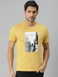 Levis Men Mustard Yellow & White Pure Cotton Printed T-shirt