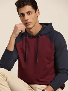 INVICTUS Men Maroon Solid Hooded Sweatshirt