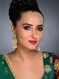 Sukkhi White Gold-Plated Kundan Studded Dome Shaped Jhumkas