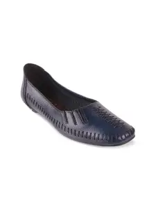 Catwalk Women Navy Blue Textured Leather Loafers