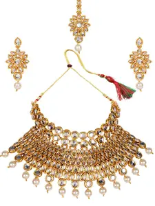 ANIKAS CREATION Women Gold-Plated Kundan White Choker Necklace With Earrings Maangtika