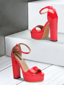 Flat n Heels Women Red Block Sandals