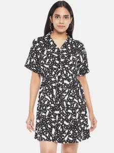 People Black & White Abstract Printed Shirt Dress