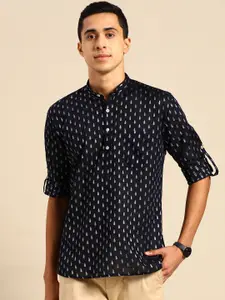 RAJUBHAI HARGOVINDAS Men Navy Blue & Silver-Toned Ethnic Motifs Dobby Kurta