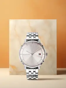 Tommy Hilfiger Women Beige Dial & Silver-Toned Straps Analogue Watch TH1782283W