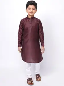 NAMASKAR Boys Solid Silk Blend Kurta