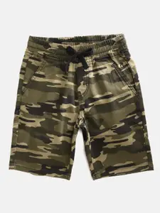 Gini and Jony Boys Olive Green & Black Cotton Camouflage Print Mid-Rise Shorts