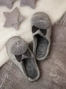 Brauch Women Grey Embellished Room Slippers
