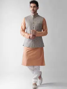 KISAH Men Grey Regular Kurta with Churidar