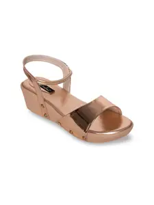 Funku Fashion Peach-Coloured Leather Wedge Heels