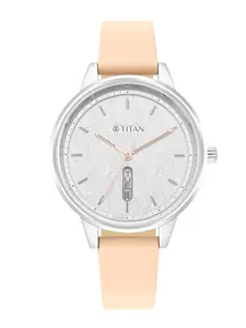 Titan Women Silver-Toned Brass Dial & Leather Straps Analogue Watch 2648SL03