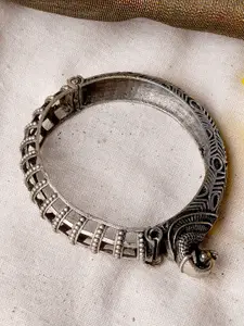 TEEJH Oxidised Silver-Plated Bangle