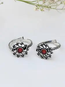 TEEJH Pack of 2 Red & Silver Toned Oxidised Toe Rings