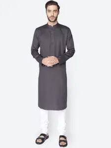 NAMASKAR Men Grey Solid Cotton Linen Straight Kurta