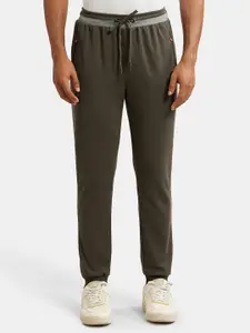 Jockey Combed Cotton Rich Pique Slim Fit Jogger with Zipper Pockets-AM05