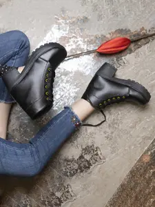 Shoetopia Black Flatform Heeled Boots