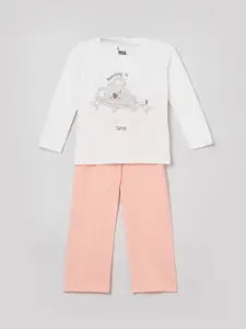 max Girls White & Coral Pure Cotton Printed Night suit