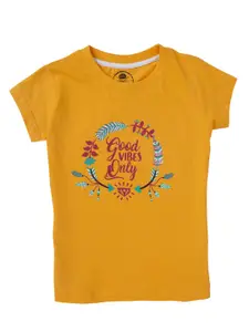 Cub McPaws Girls Yellow & Maroon Typography Printed T-shirt