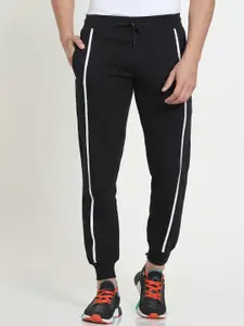 Bewakoof Bewakoof Men Black Solid Regular Fit Track Pants