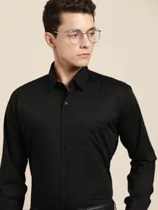 Hancock Men Solid Slim Fit Formal Shirt